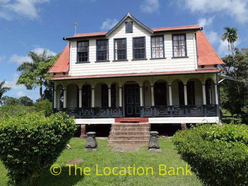 Colonial houses or colonial house