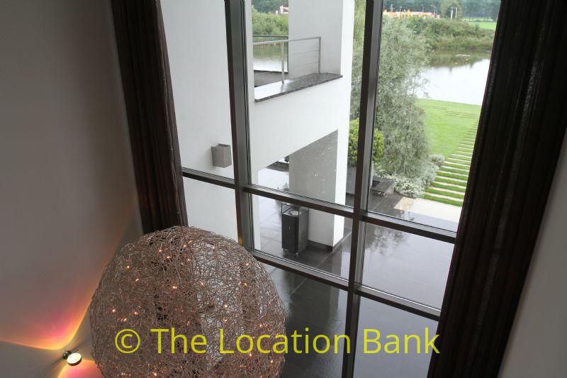 Glass wall