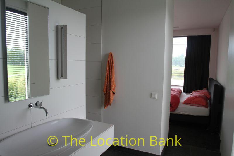 bedroom bathroom