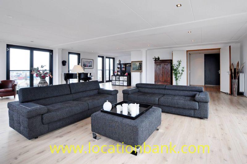 sitting area