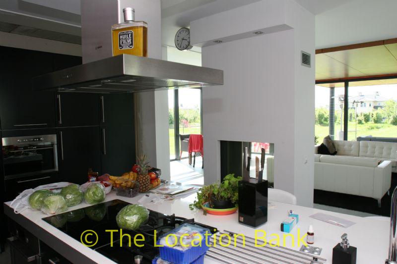 open kitchen with cooking island