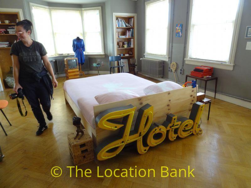 Hotel kamer en woonkamer