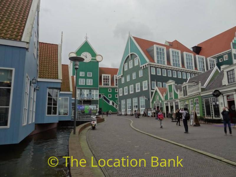 wooden canal houses