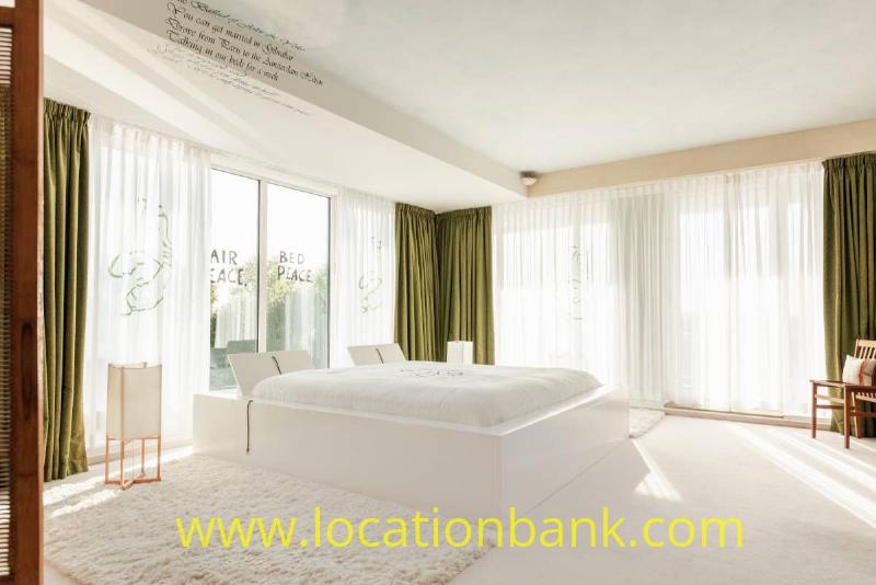 White suite