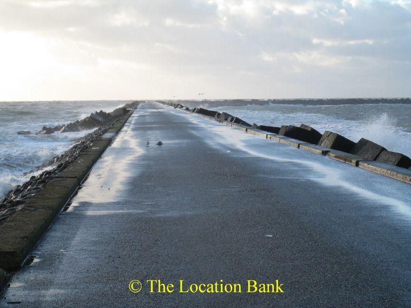 Road throug the sea or pier