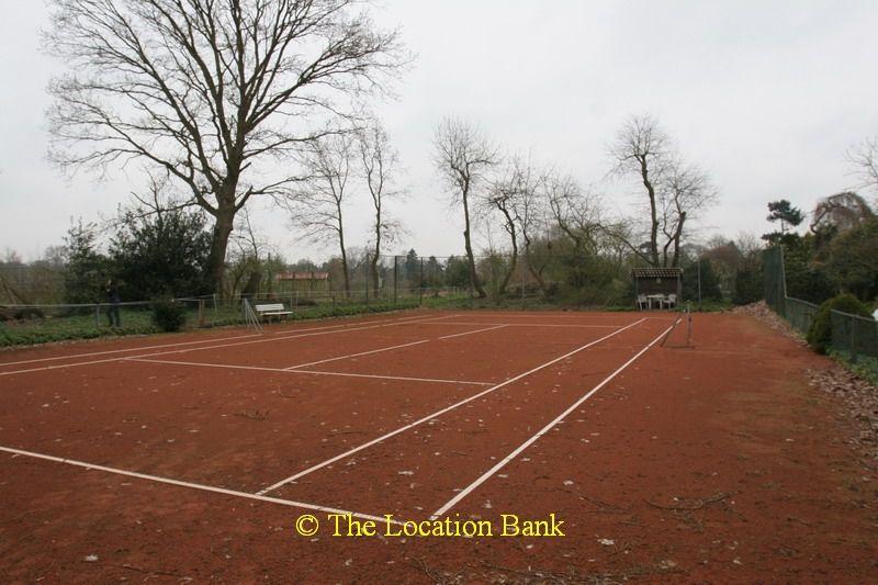 Private tennis-court
