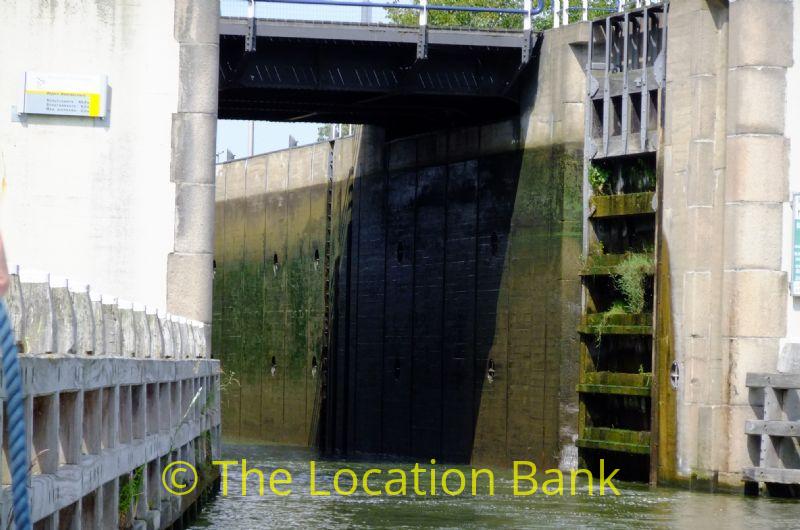 Waterlock or sluice