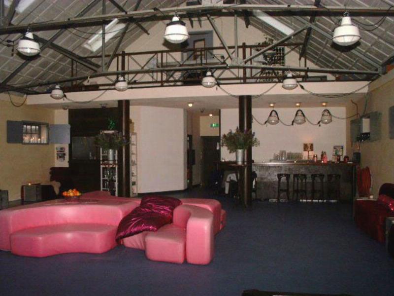 Cafe restaurant und loungeclub
