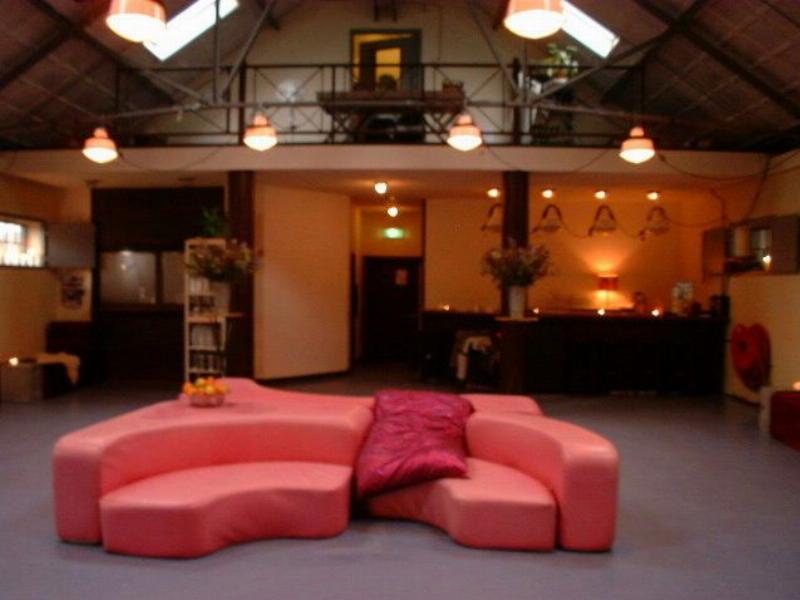 Cafe restaurant und loungeclub