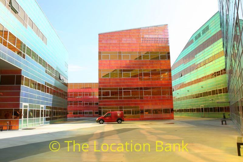 Colourfull Architecture which changes colour mit the position of the sun