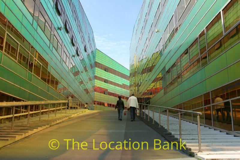 Colourfull Architecture which changes colour mit the position of the sun