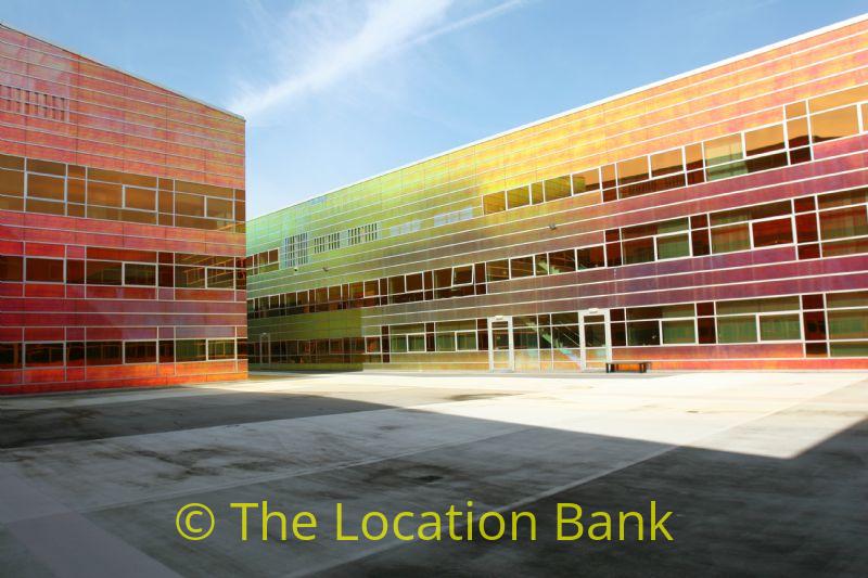 Colourfull Architecture which changes colour mit the position of the sun