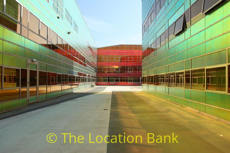 Colourfull Architecture which changes colour mit the position of the sun