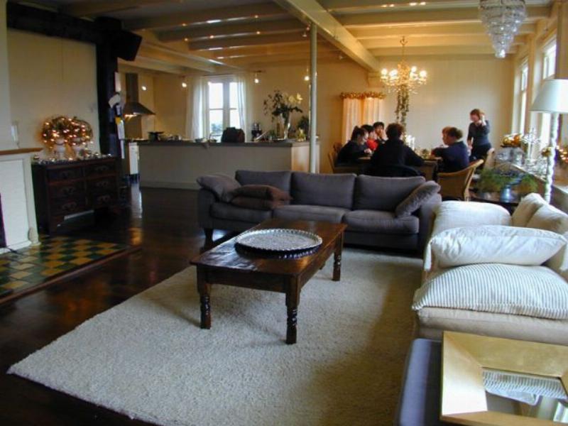 gro&szlig;es Wohnzimmer