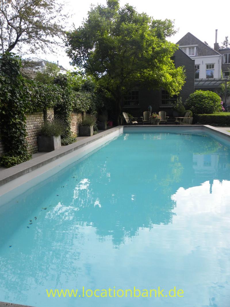 private pool