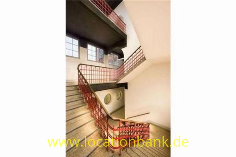 Treppe school