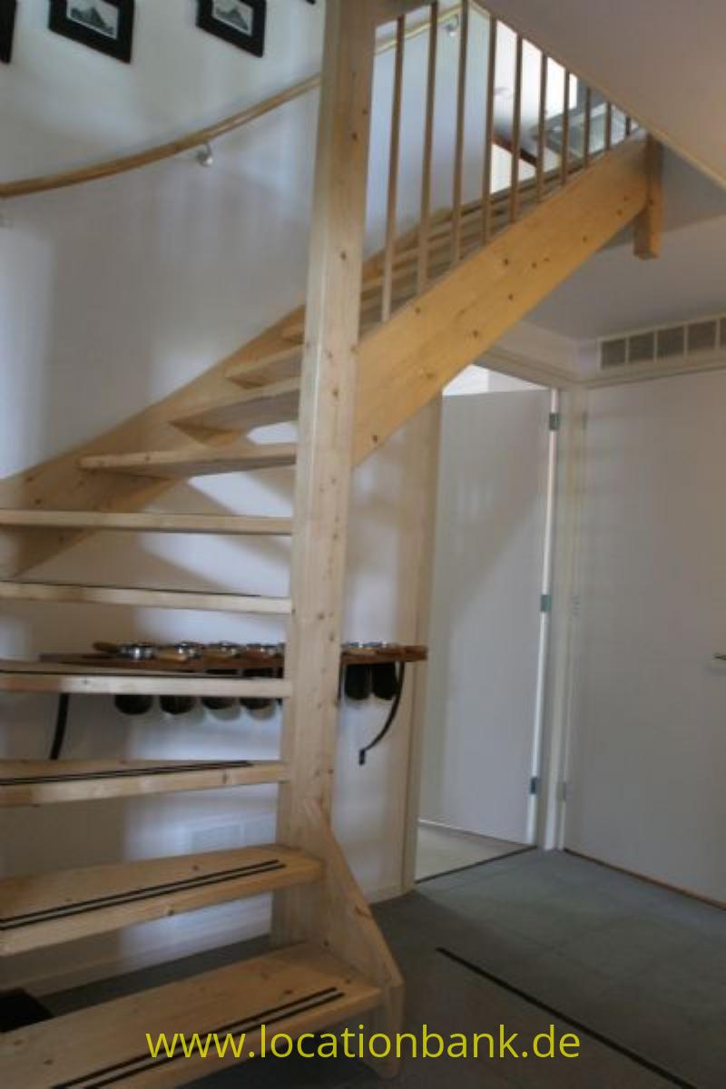 wooden Treppe