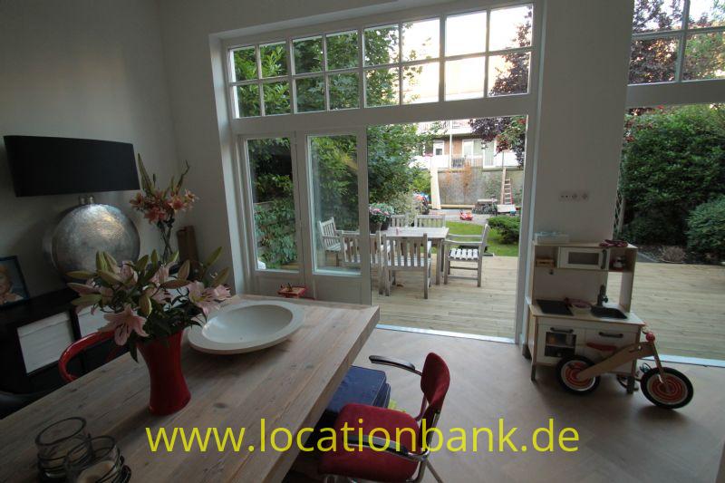 Wohnzimmer mit offene K&uuml;che