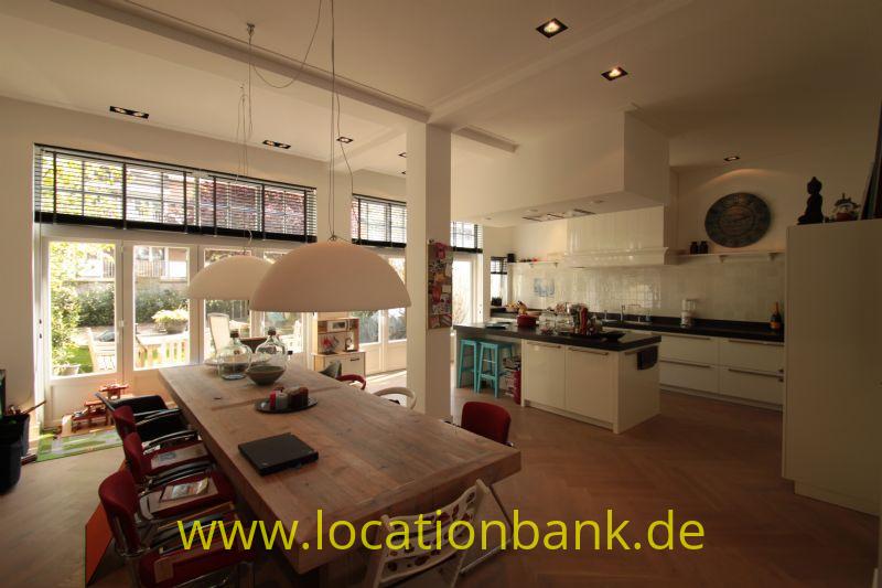Wohnzimmer mit offene K&uuml;che