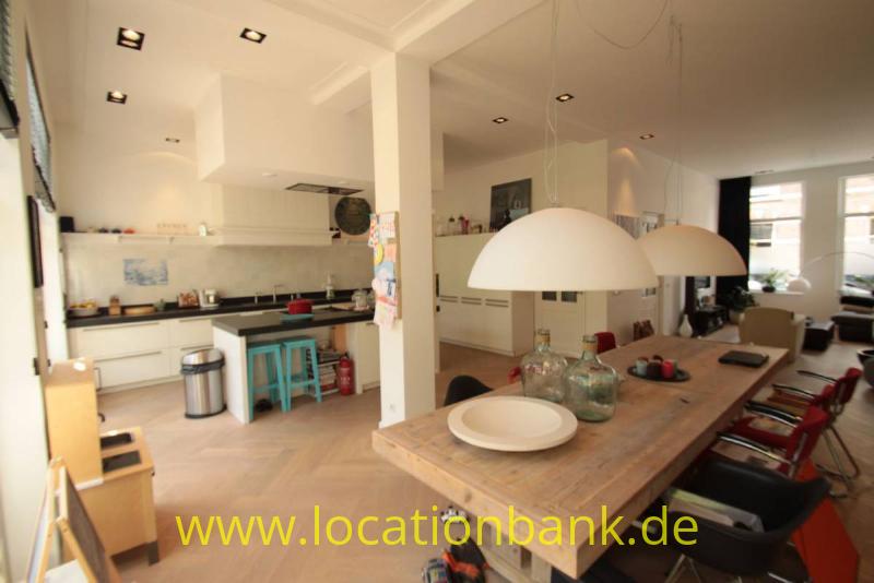 Wohnzimmer mit offene K&uuml;che