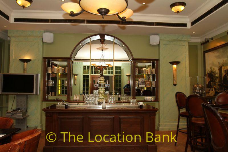 bar