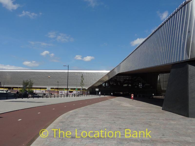 square mit modern architecture