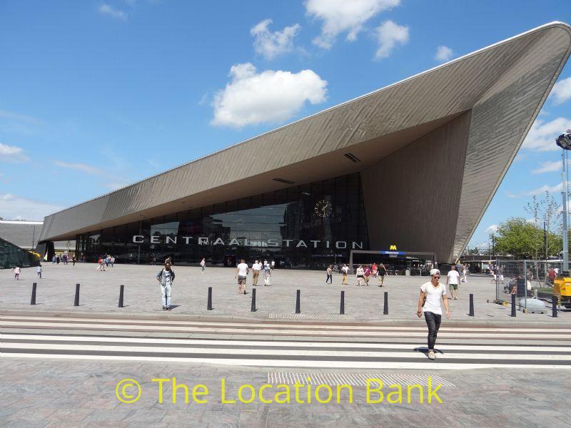 square mit modern architecture