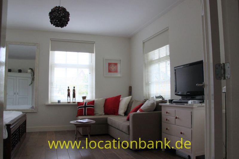 spacious Schlafzimmer