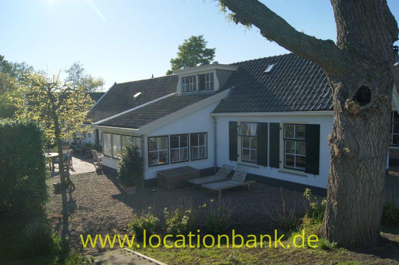 villa aan de dijk