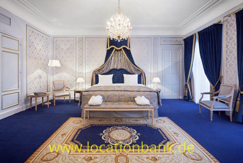 blue suite