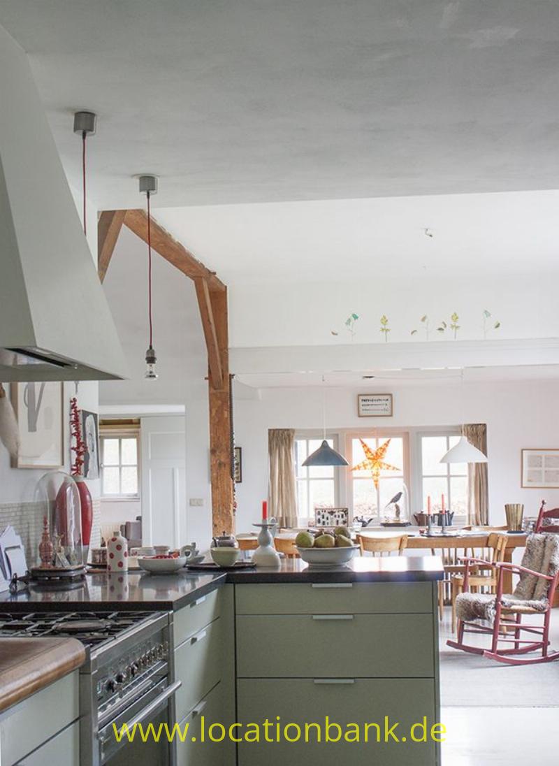 offene K&uuml;che in modern Wohnzimmer