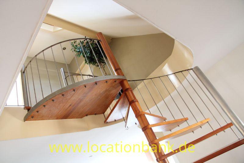 modern Treppe