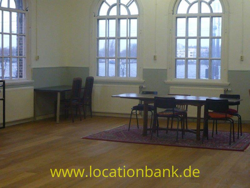 studio und Dachboden