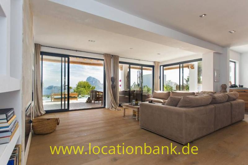 Wohnzimmer mit Blick auf dem Meer