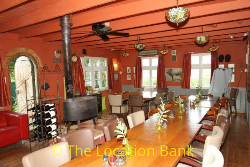Bar restaurant