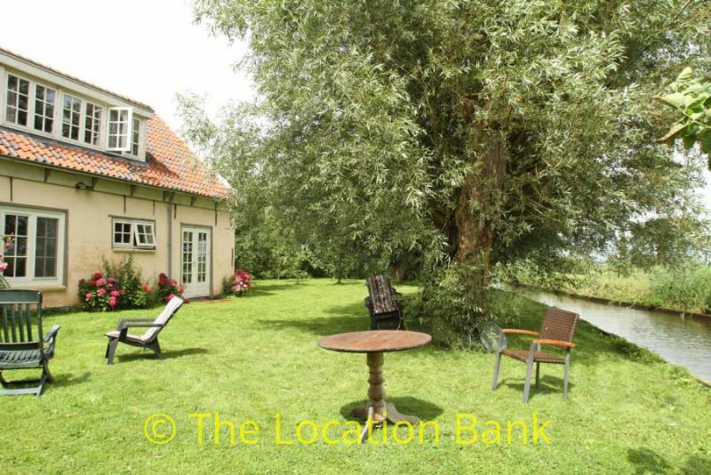 House mit gro&szlig;es Garten