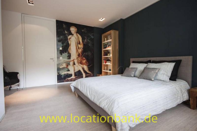 gro&szlig;es Schlafzimmer