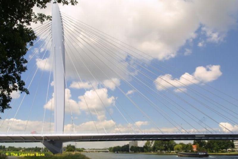 Moderne Hightech Br&uuml;cke