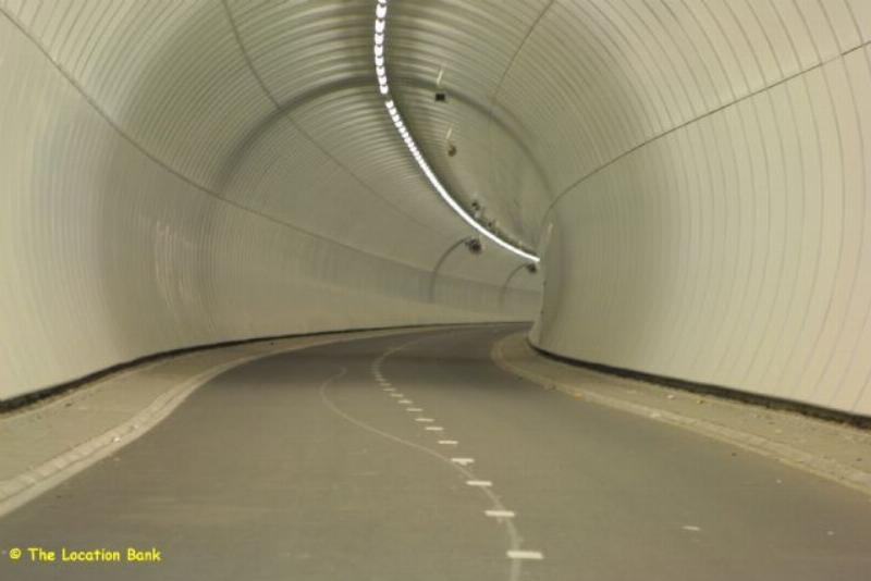 Moderne one lane Tunnel