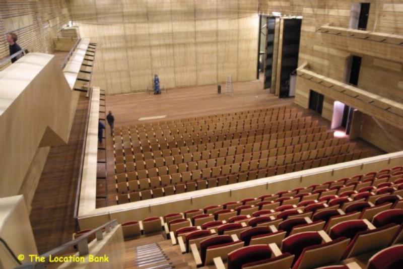 Moderne cultural building