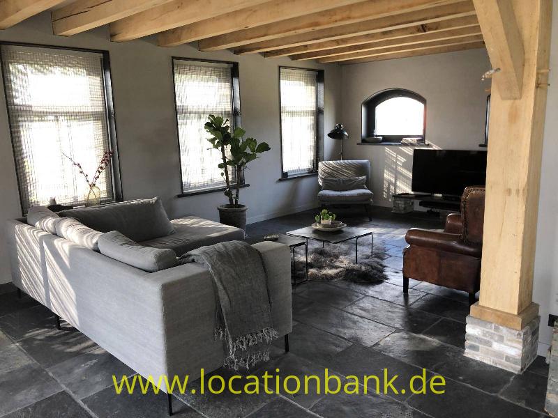 Wohnzimmer mit Holz Balken