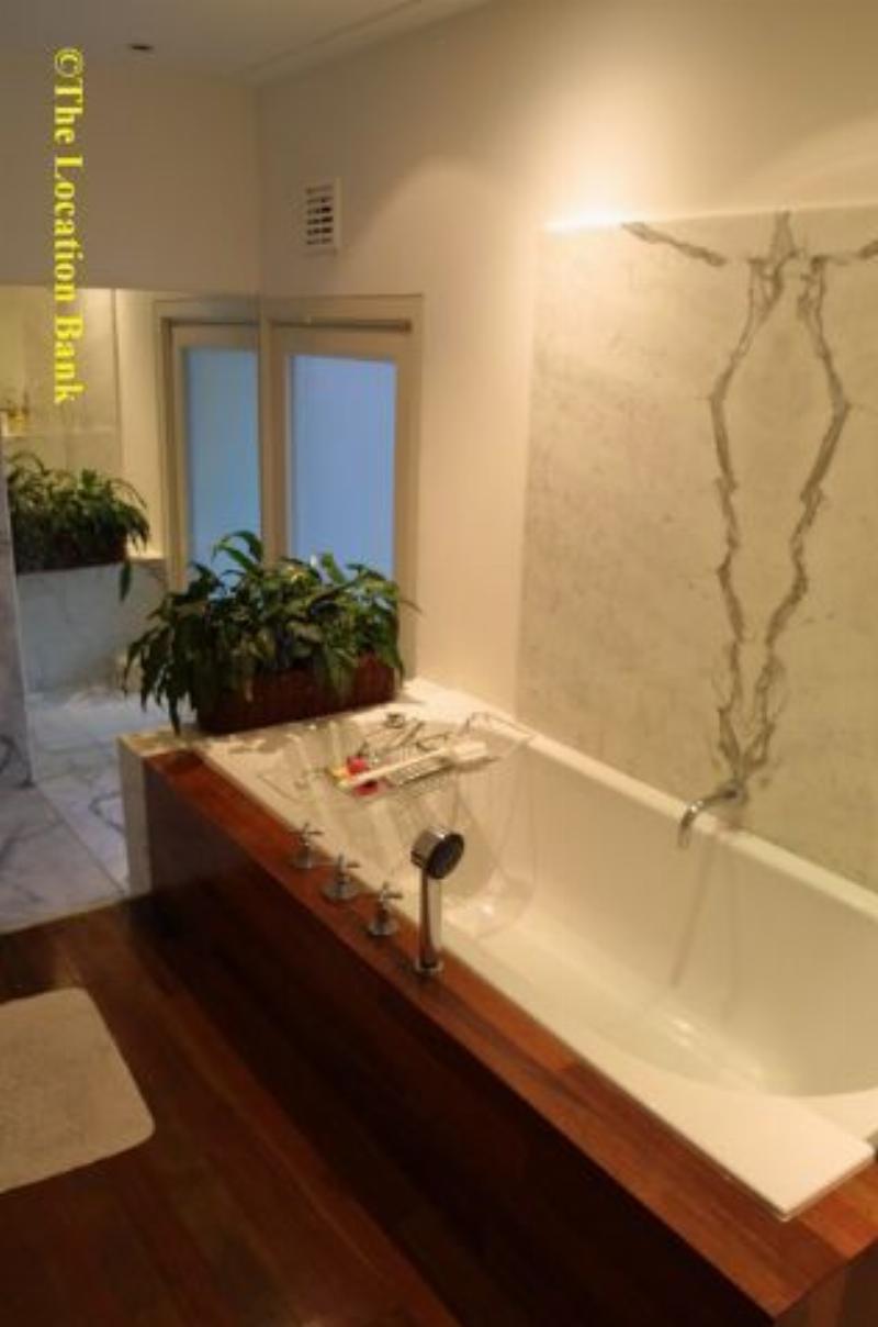 Badezimmer in Dachboden Living