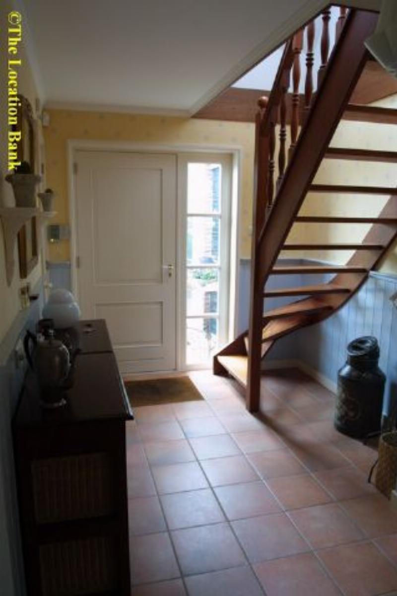Treppe en Eingang