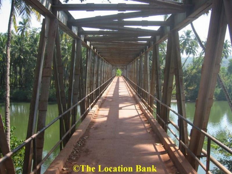 Industrial prewar Indian Br&uuml;cke