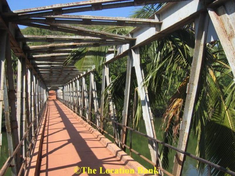 Industrial prewar Indian Br&uuml;cke