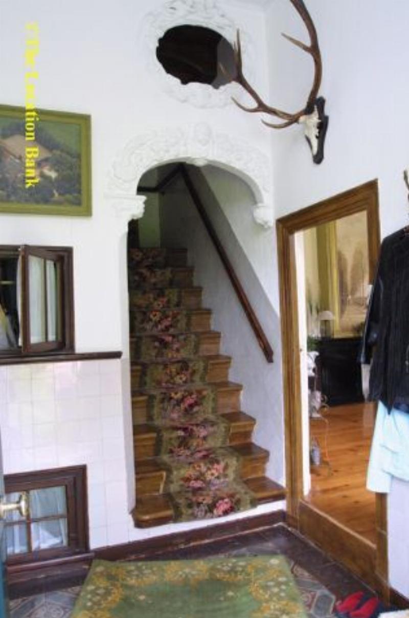 Stairway und hall in Holl&auml;ndischer Alte stil Farmhouse