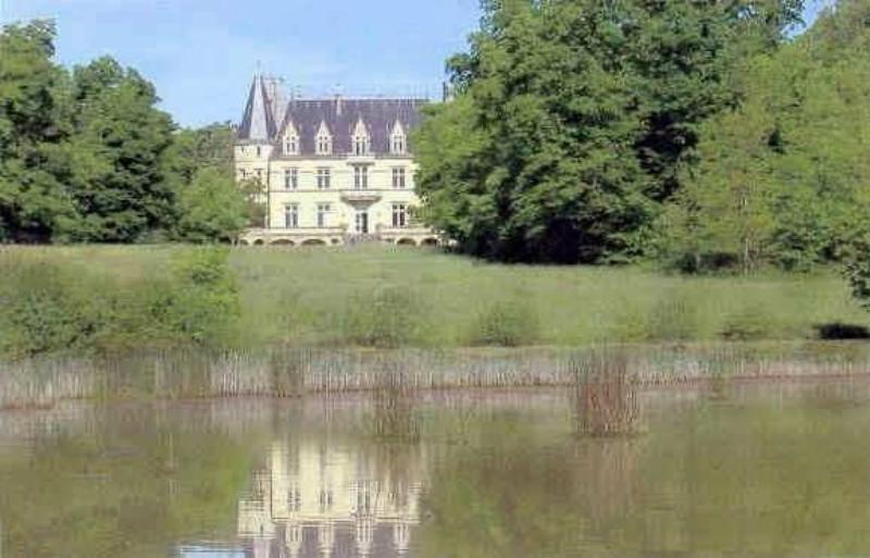Litle lake in front of the Schloss
