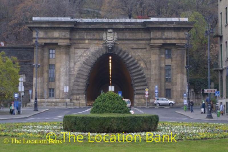 Tunnel