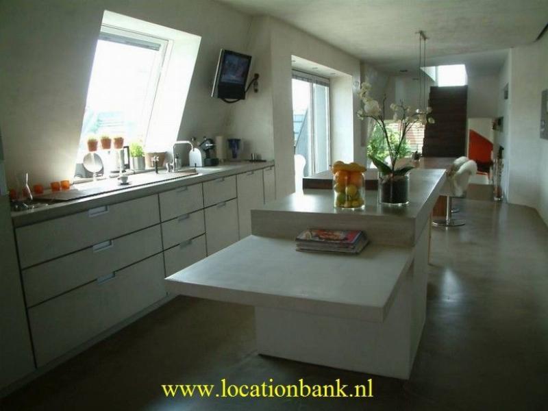 Moderne K&uuml;che in penthouse