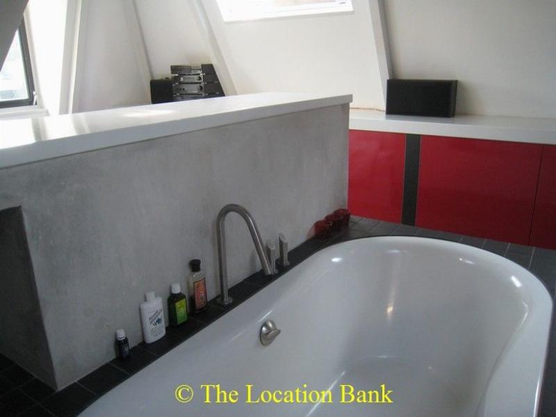 Bathtub in designer Dachboden